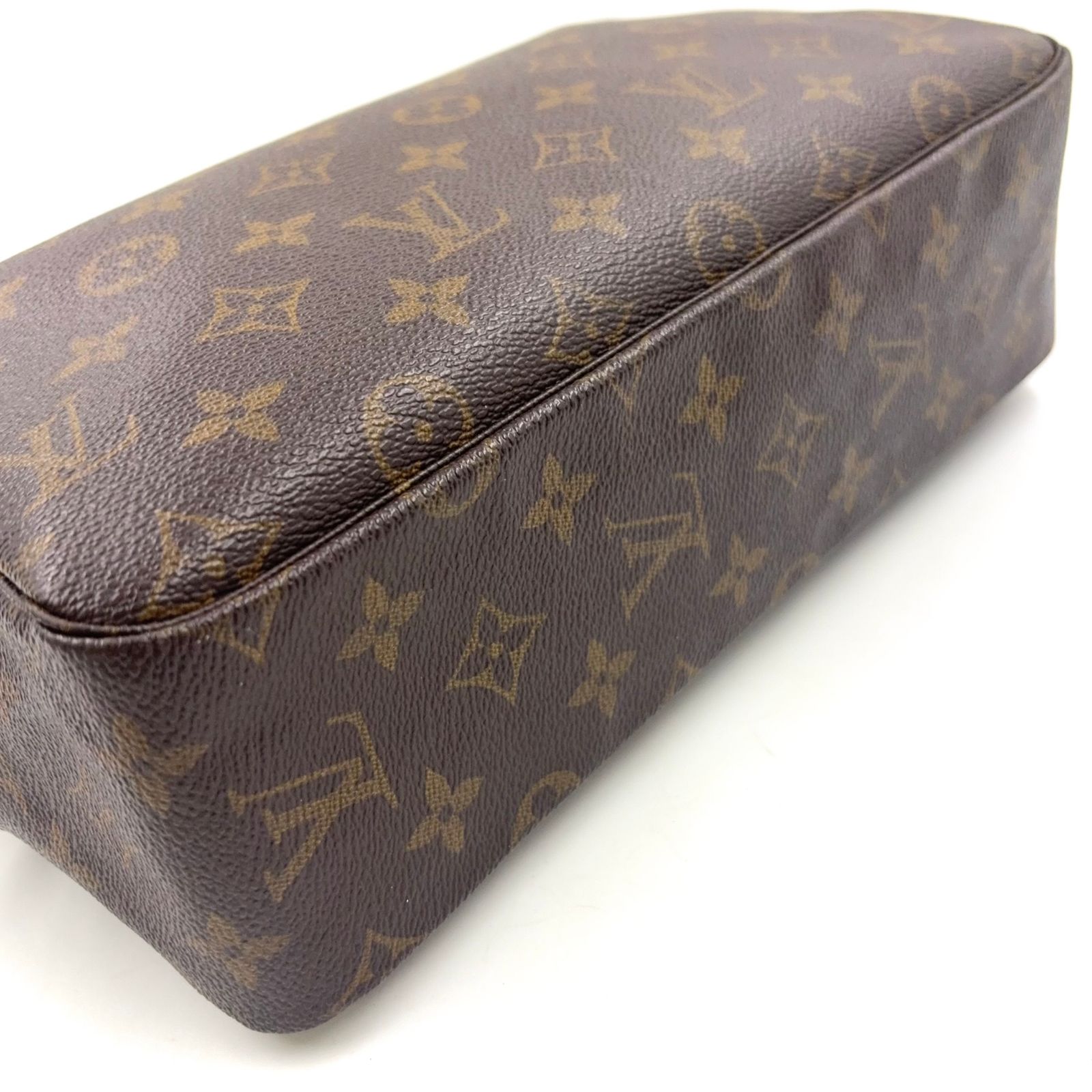 LOUIS VUITTON トゥルース トワレット28 モノグラム PVC
