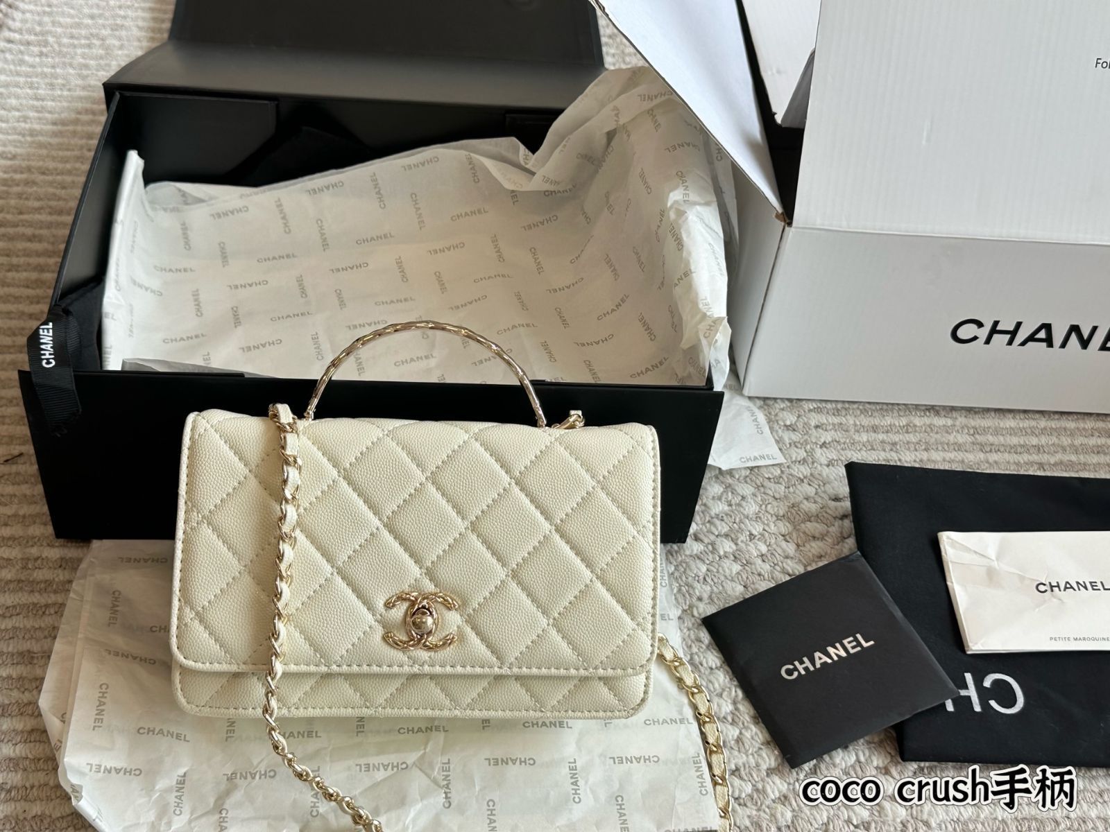 CHANEL★レザー切替 メタルココマーク メッシュ パンプス(361/2) シャネル 公式サイト：CHANEL.COM - ファッション | CHANEL シャネル