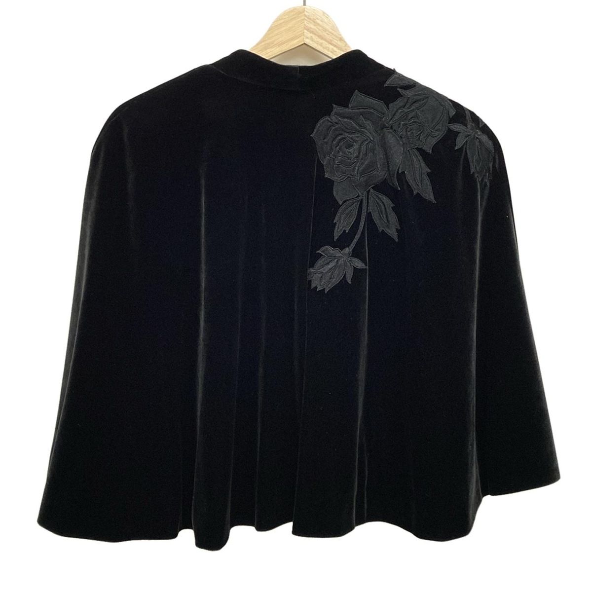 MS.REIKO ミズレイコ ポンチョ サイズ9 M レディース - 黒 ベロア フラワー 花 秋 冬