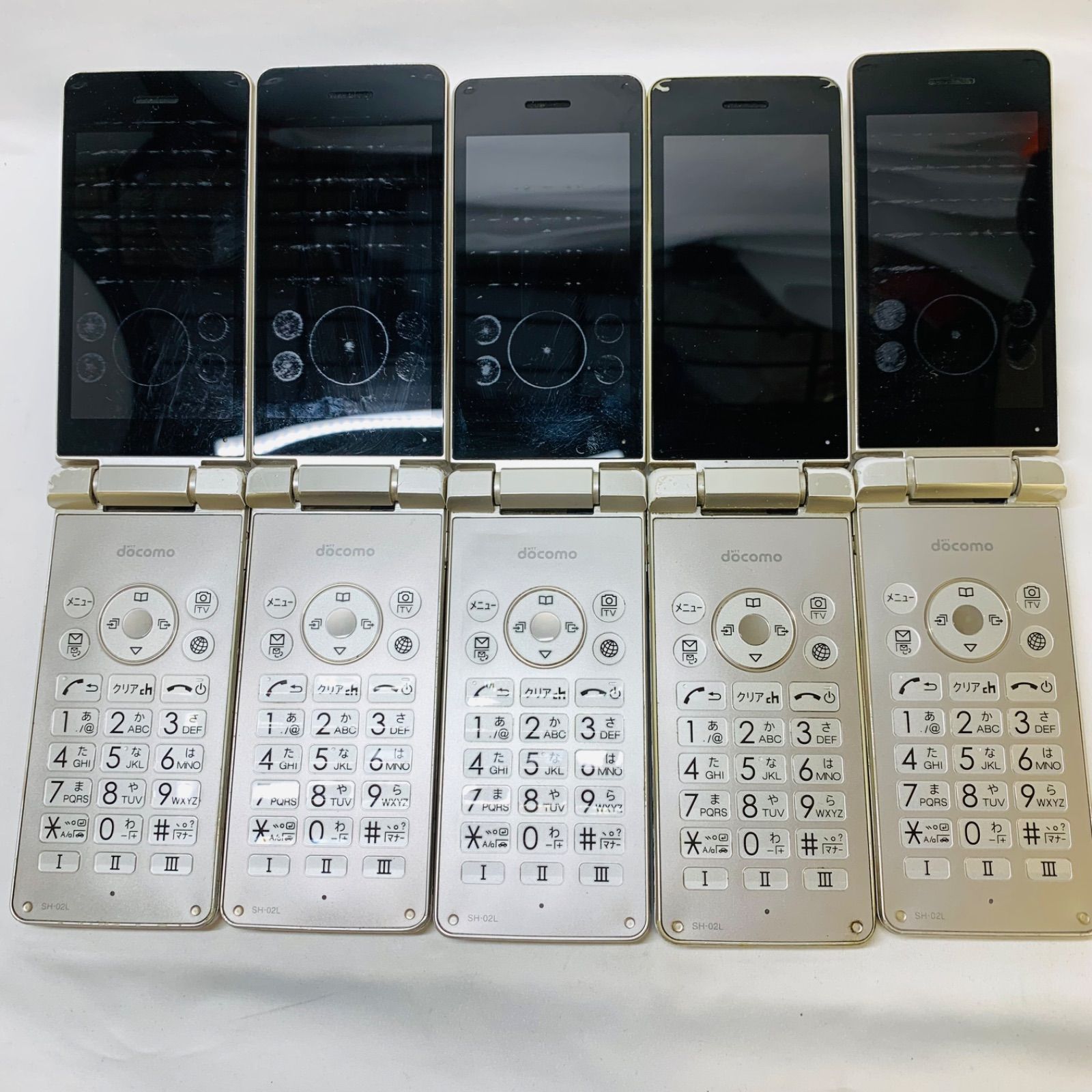 美品docomo SH-02L ゴールド ピンク （ガラホ）2色セット docomo