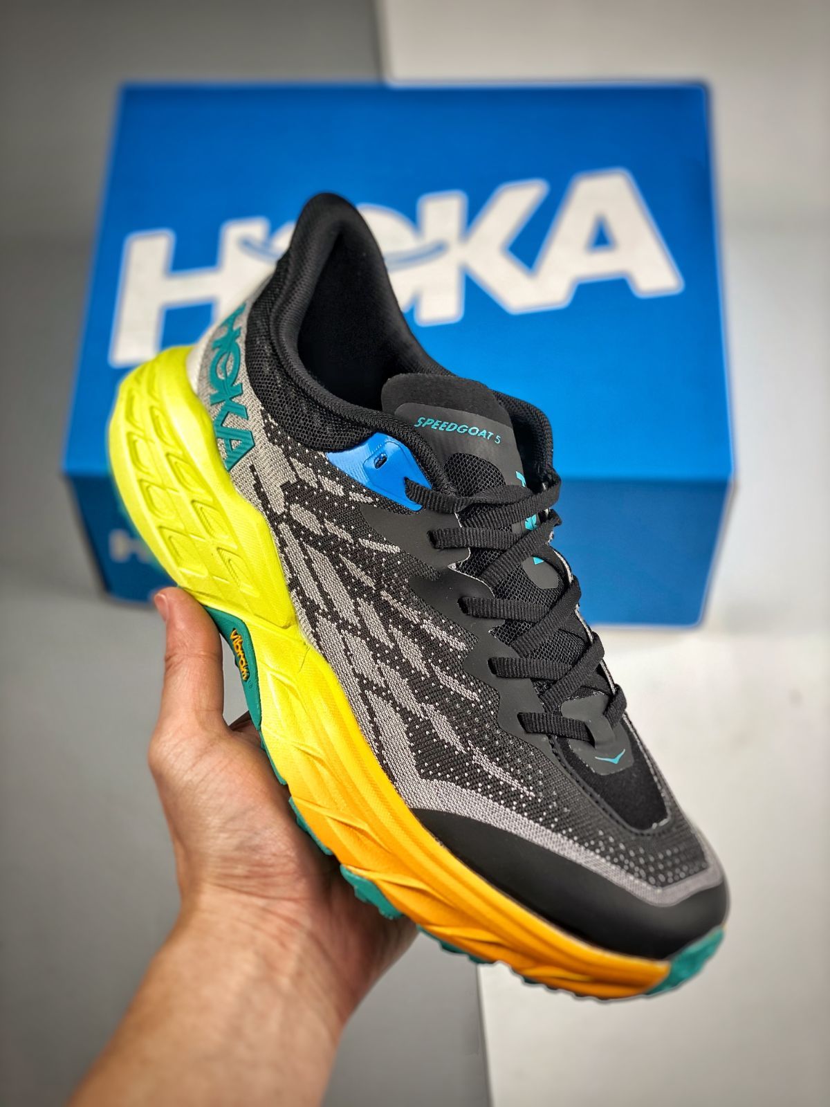 新品 未使用 HOKA ONE ONE SPEEDGOAT 5 ホカ ホカオネオネ スピードゴート5 ユニセックス ランニングシューズ スニーカー 黒  黄色 男女兼用 - メルカリ