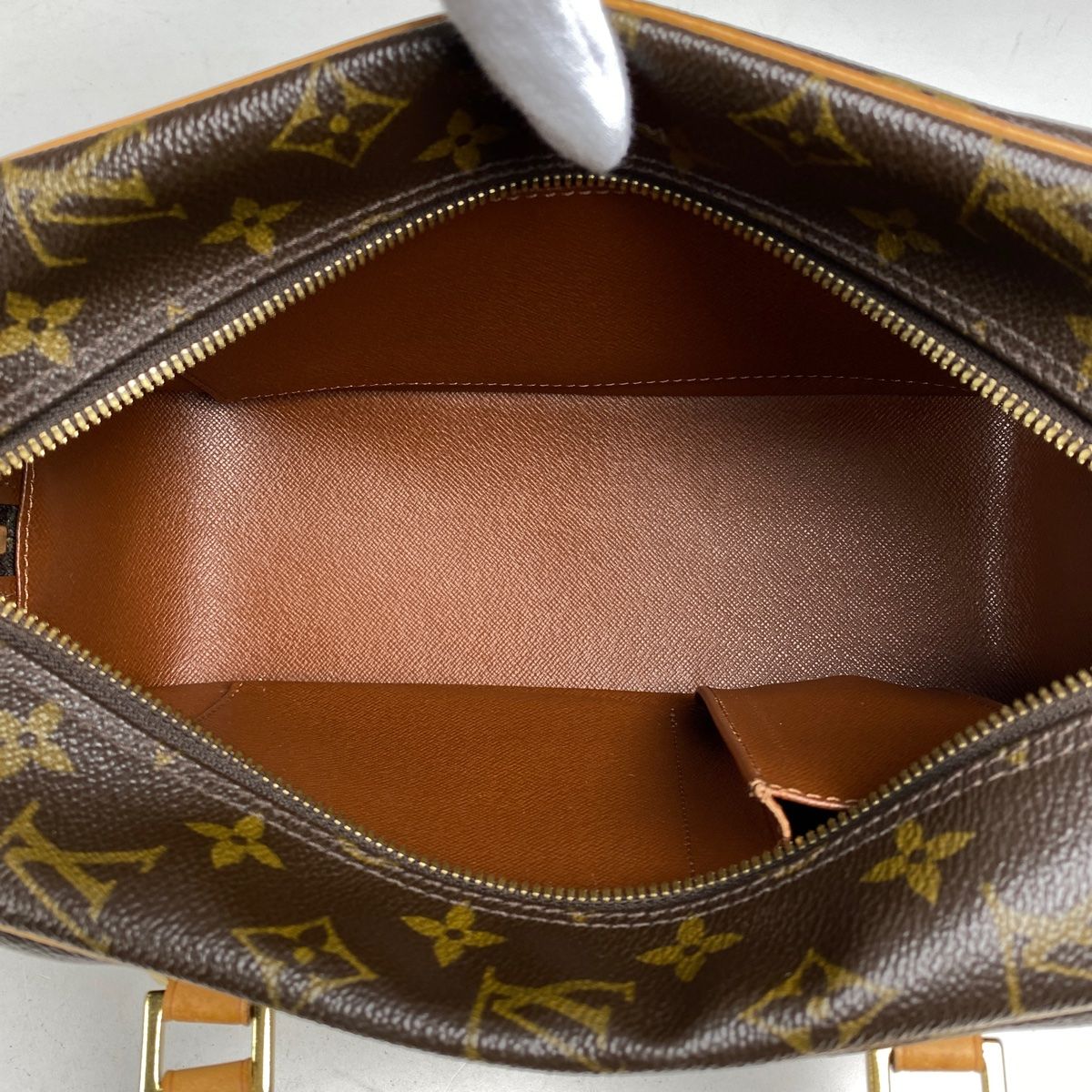 ルイ・ヴィトン Louis Vuitton シテ MM 肩掛け ショルダーバッグ 