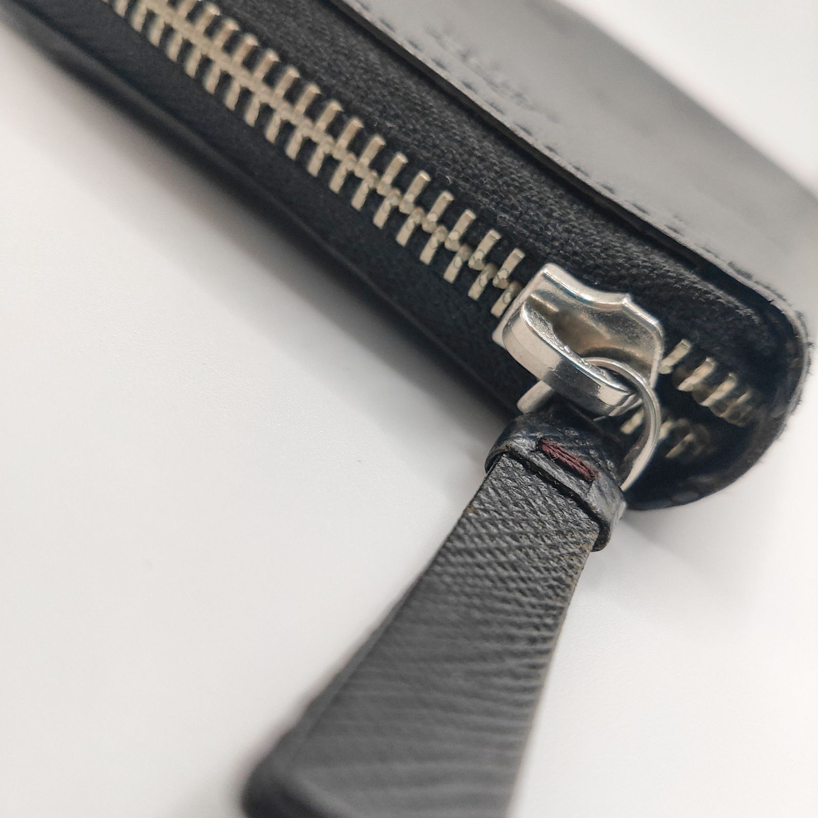 美品✨ポールスミス　長財布　ラウンドファスナー　ポールドローイング　レザー　黒 ポールスミス ポールドローイング ラウンドファスナー 長財布 ロゴ