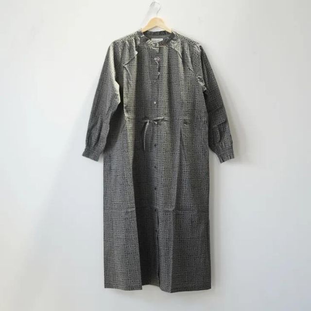 タナローンウエストドロストワンピース チャコール