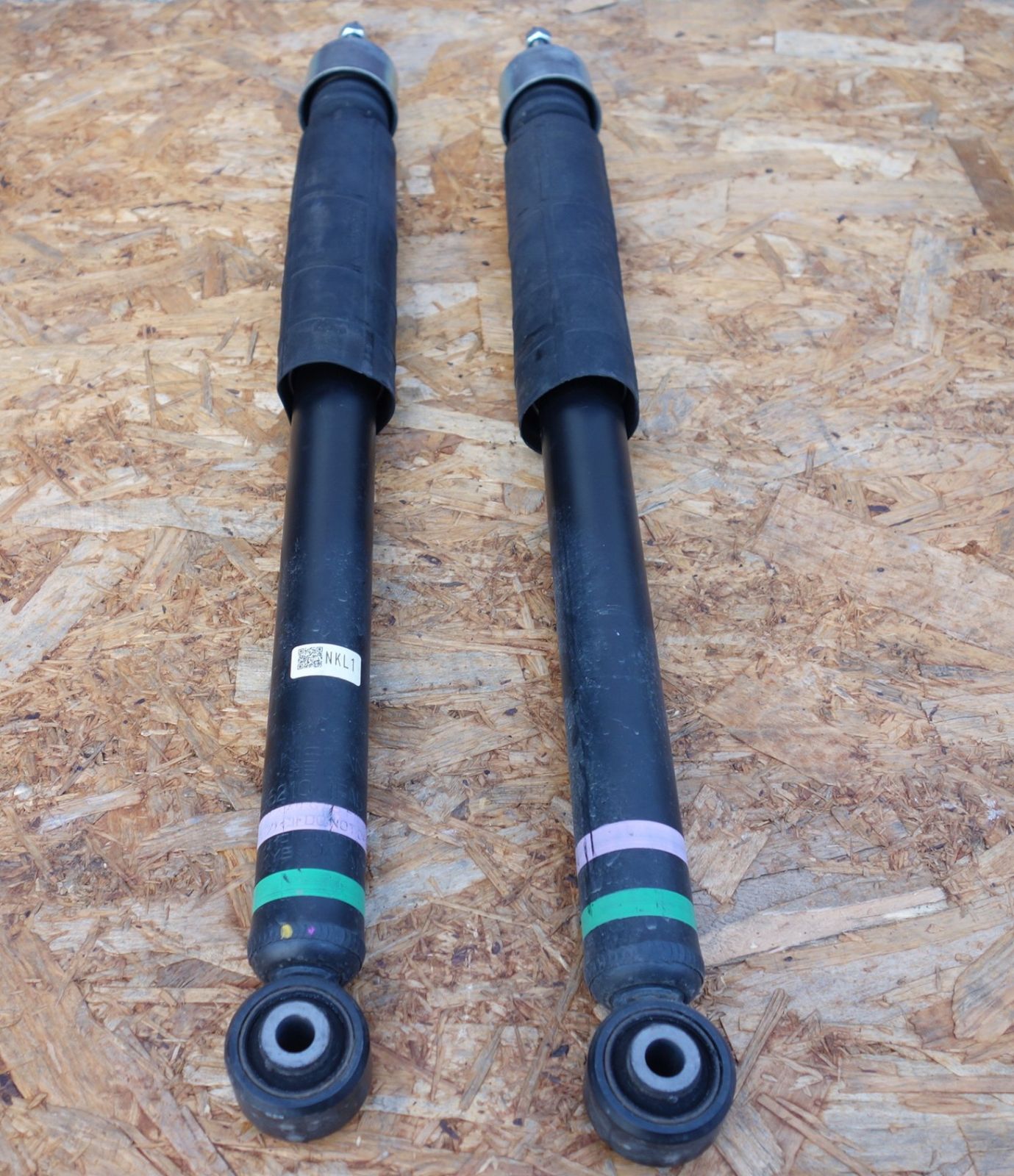 日産 キューブ Z12 純正サスペンション 送料無料] ◇日産 キューブ Z12 純正 サスペンション 1台分 54302