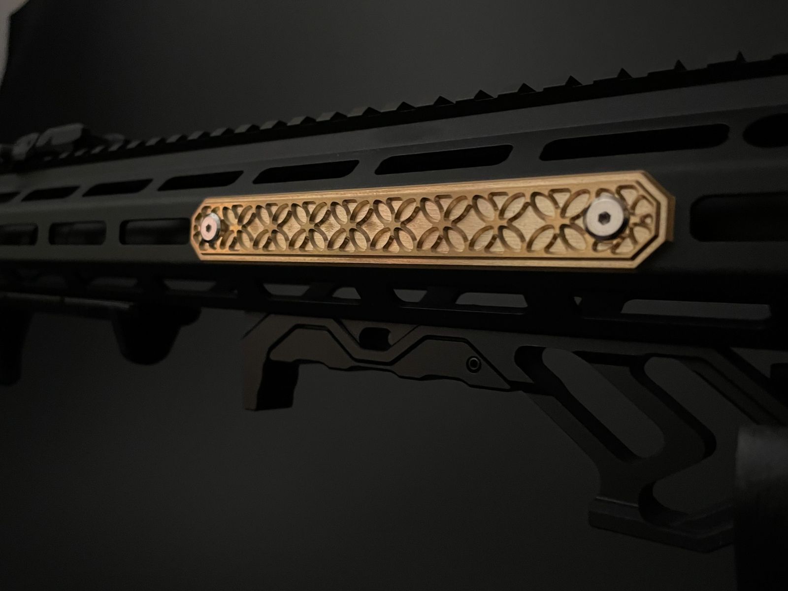 真鍮戦飾 真鍮製レールカバー ハンドガード用 M-LOK対応 日本製 Board