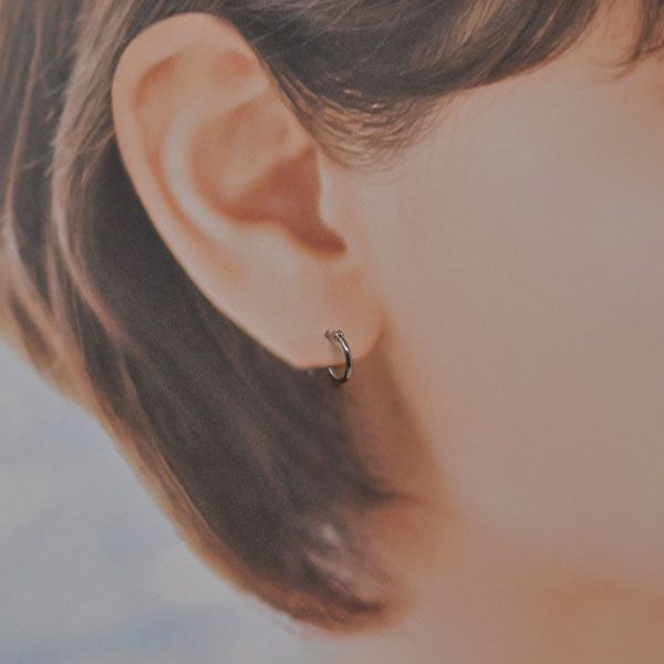 片耳用 しぶ プラチナフープピアス 1mm×8mmワッカピアス