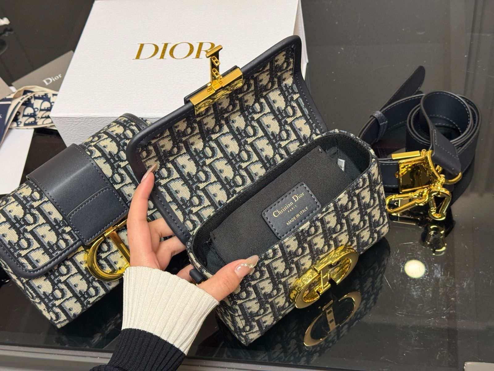 今日特価】Dior Mini Montaigne Old Flower Bag ミニモンタイ