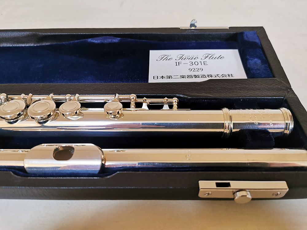 イワオフルート IF-301E 中古 メーカーで整備調整済 IWAO Flute