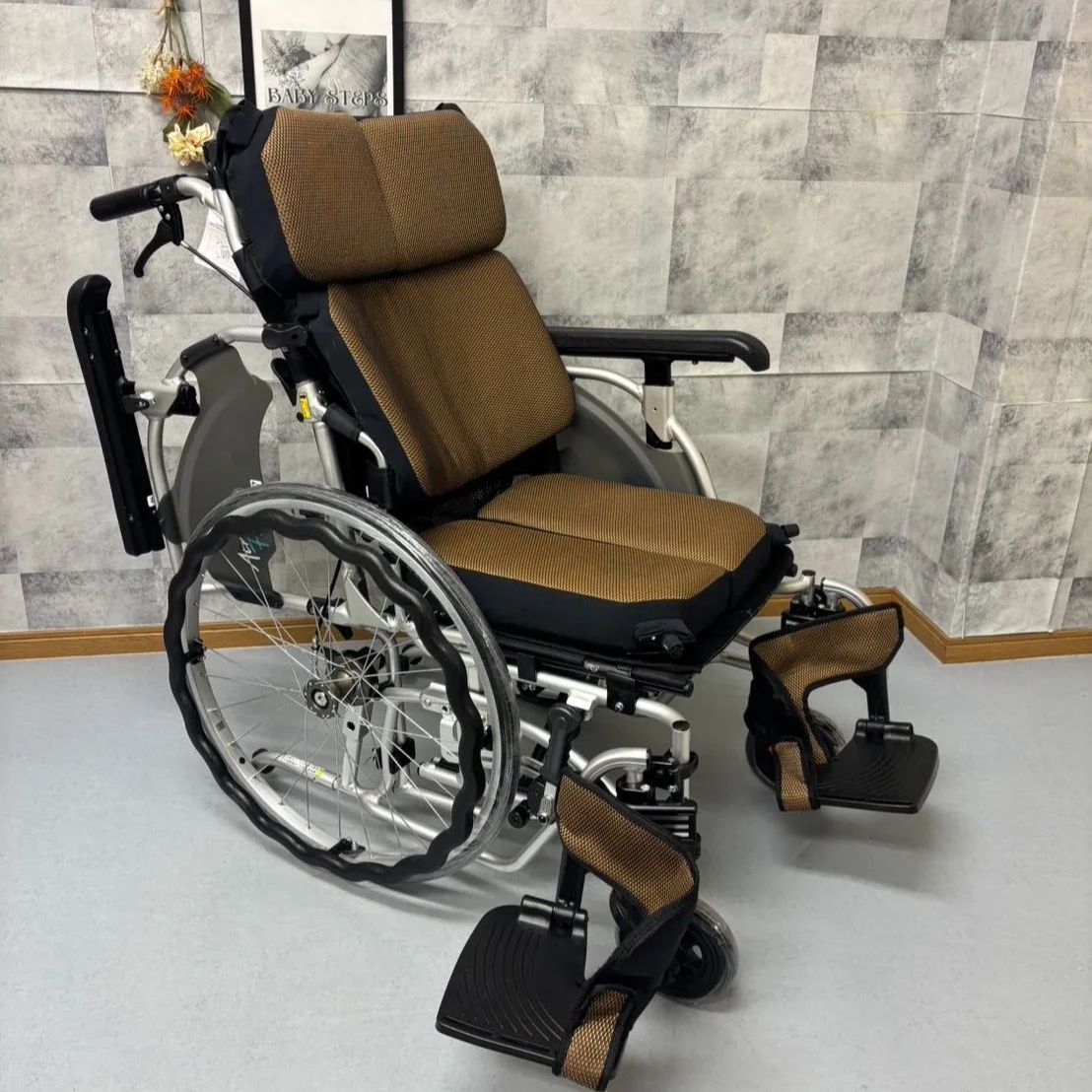 中古 車椅子　22インチ　ノーパンクタイヤ 中古 車椅子 22インチ ノーパンクタイヤ