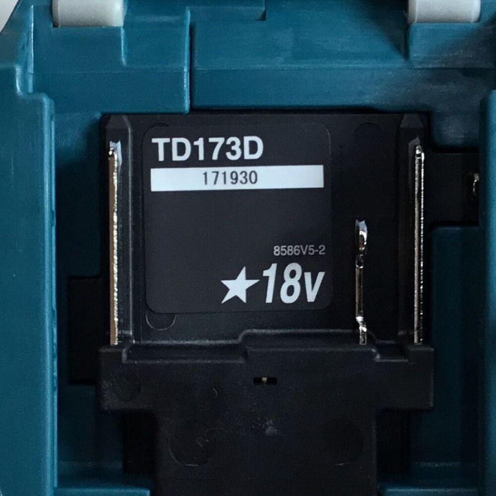 ΘΘMAKITA マキタ インパクトドライバ 未使用品 付属品完備 ① TD173DRGX ブルー