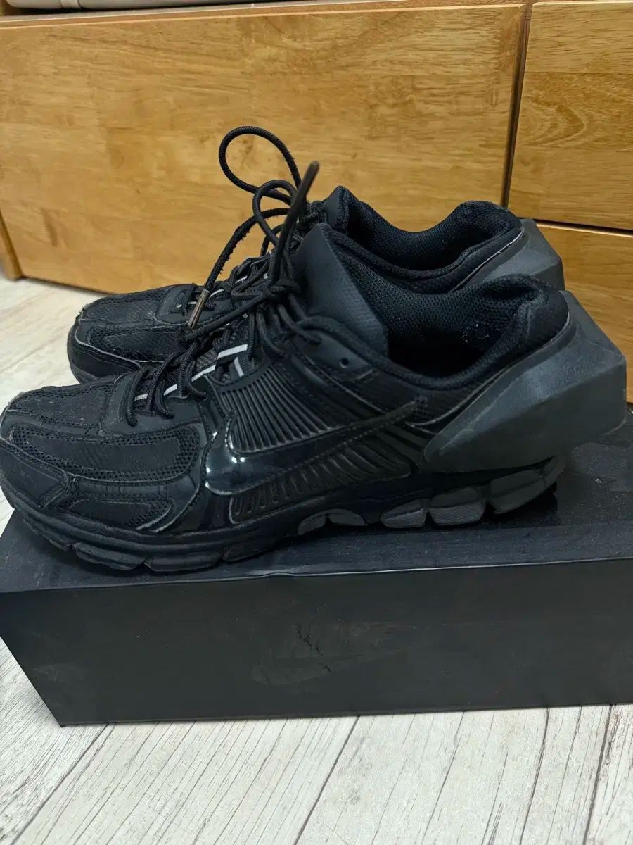 ナイキ ズーム ボメロ ア コールド ウォール 265