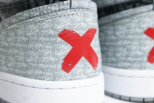 美品　ナイキ エアジョーダン1 レトロ ウルトラ ハイ28.0センチNIKE 6月28日発売予定】 ナイキ エアジョーダン1 レトロ ハイ OG ジム