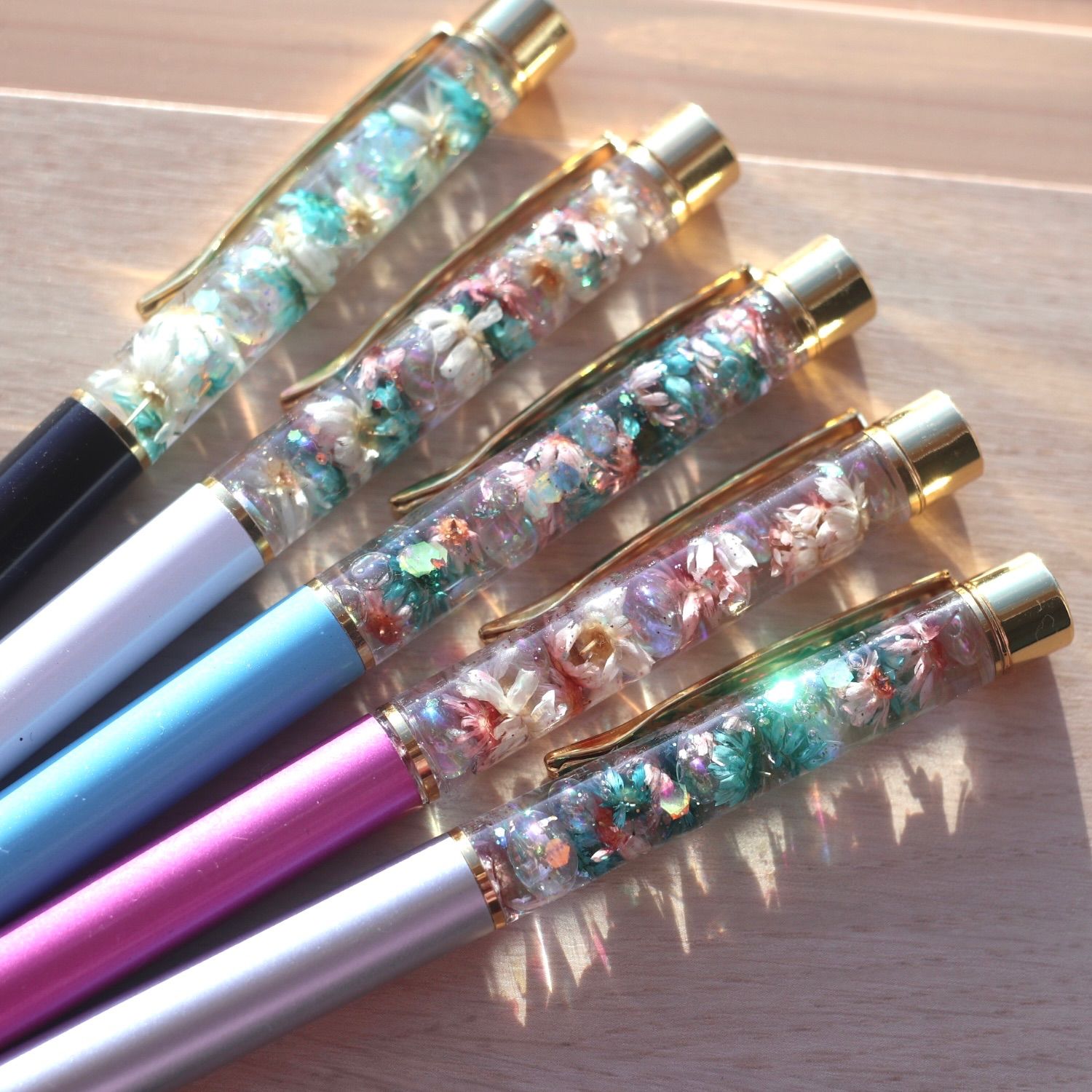 ハンドメイド ラメ入り♡ハーバリウムボールペン おまかせ1本