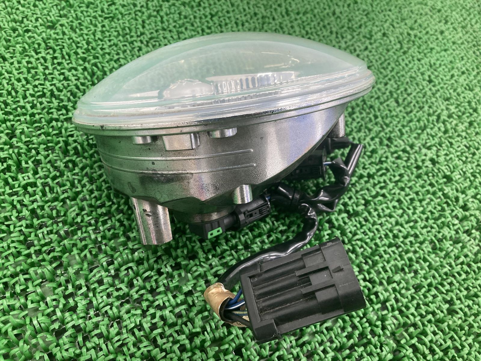FLHXS1690 ヘッドライト 67700072 ハーレー 純正 バイク 部品 コンディション良好 割れ欠け無し 品薄 希少 ツーリング 【中古】 23 FLHXS1690 ヘッドライト 5863900/67700072 ハーレー 純正 中古 2014年