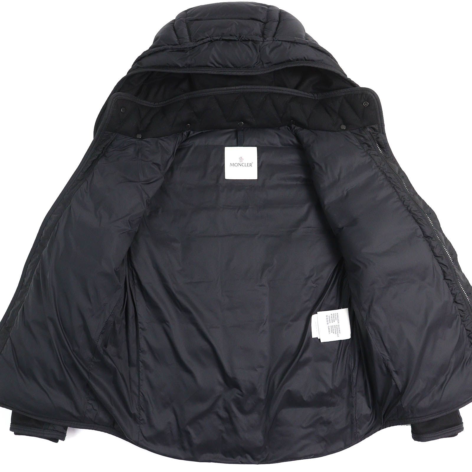 美品△MONCLER モンクレール RYAN ライアン レザーロゴワッペン