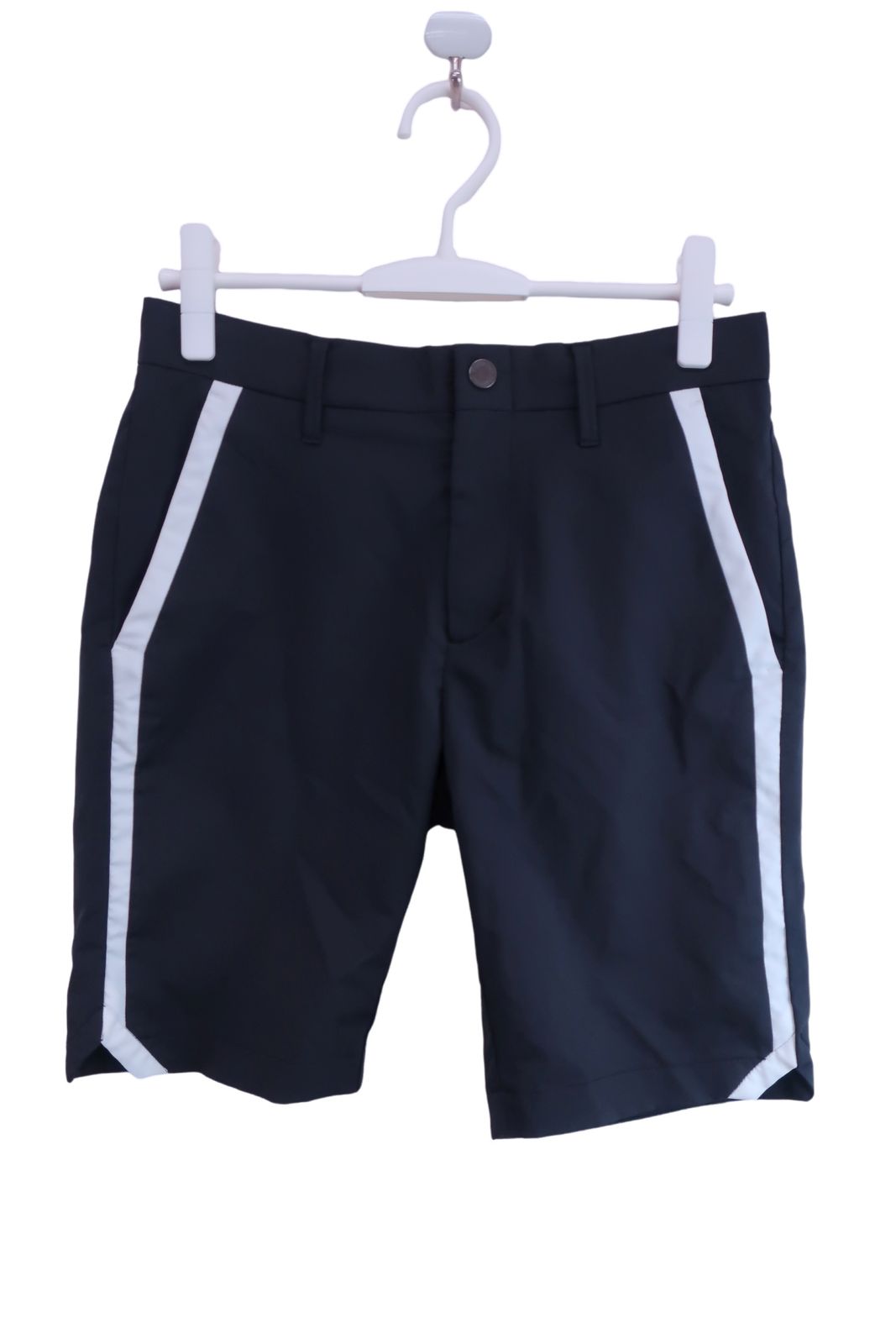 【美品】DESCENTE(デサント) ハーフパンツ 黒 メンズ S ゴルフ用品 2405-0391 中古