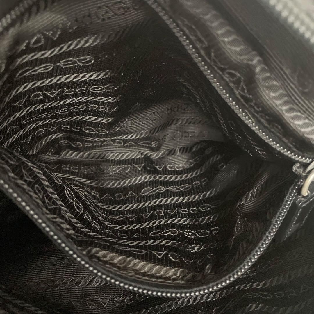 極美品　プラダ　三角ロゴ　ナイロン　黒　カメラバッグ　ショルダーバッグ　4620 価格交渉/質問大歓迎♪】極美品 PRADA プラダ カメラバッグ ショルダー