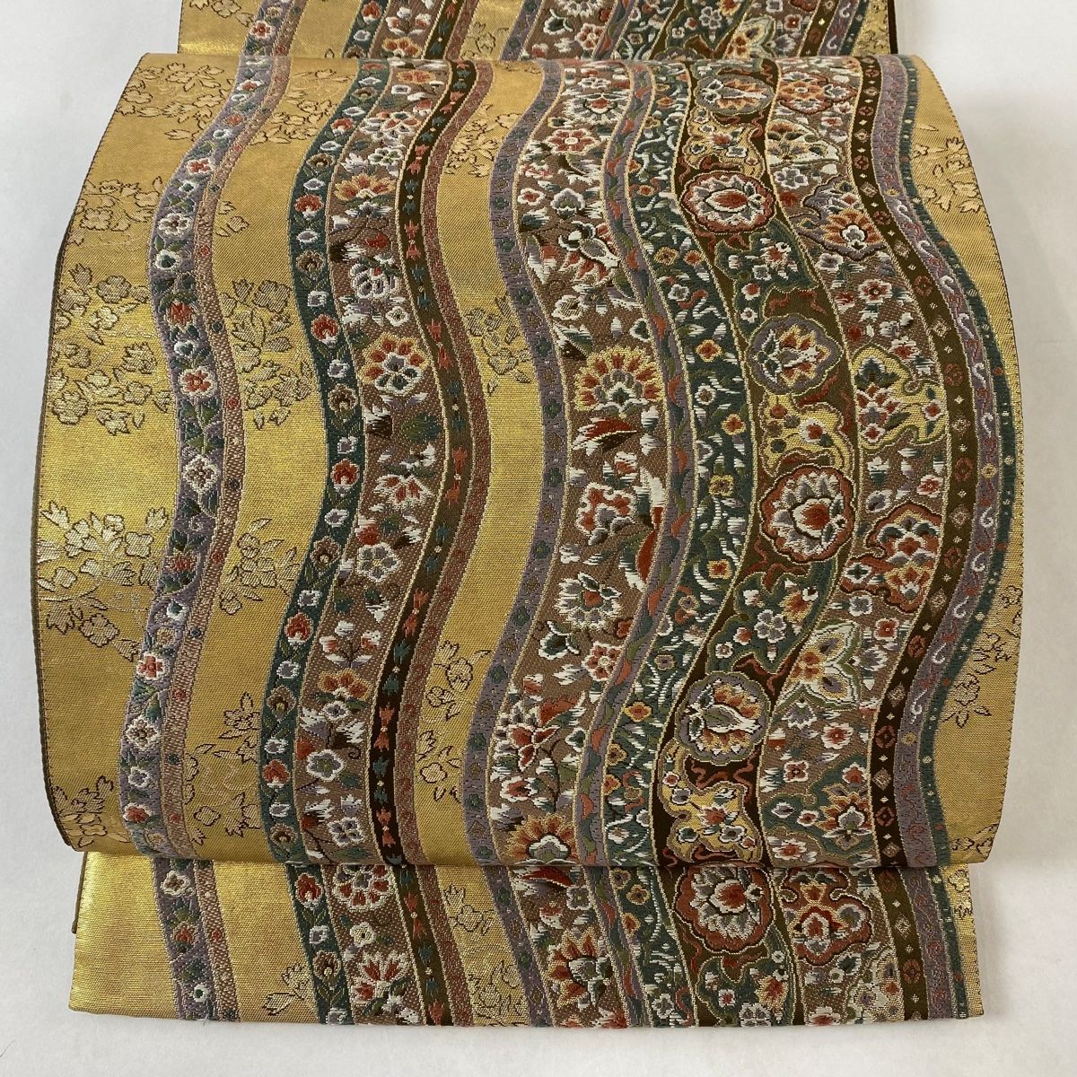 袋帯 箔 お太鼓柄 秀品 雲文 金糸 美品 正絹 金色 草花 中古 正絹