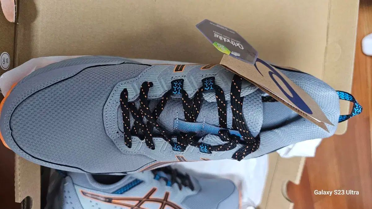 Asics アシックス