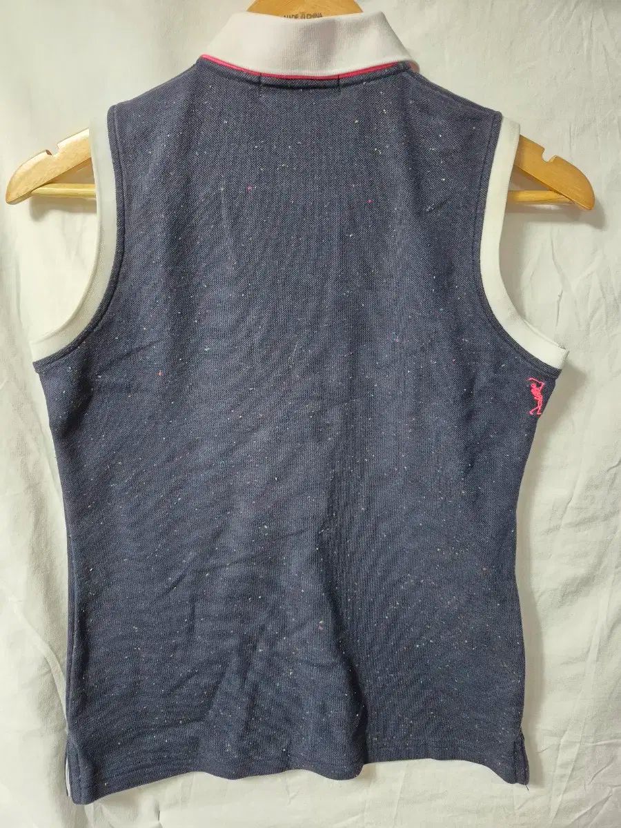 MARK & LONA(マークアンドロナ) マルチヤン ノースリーブ ゴルフT M