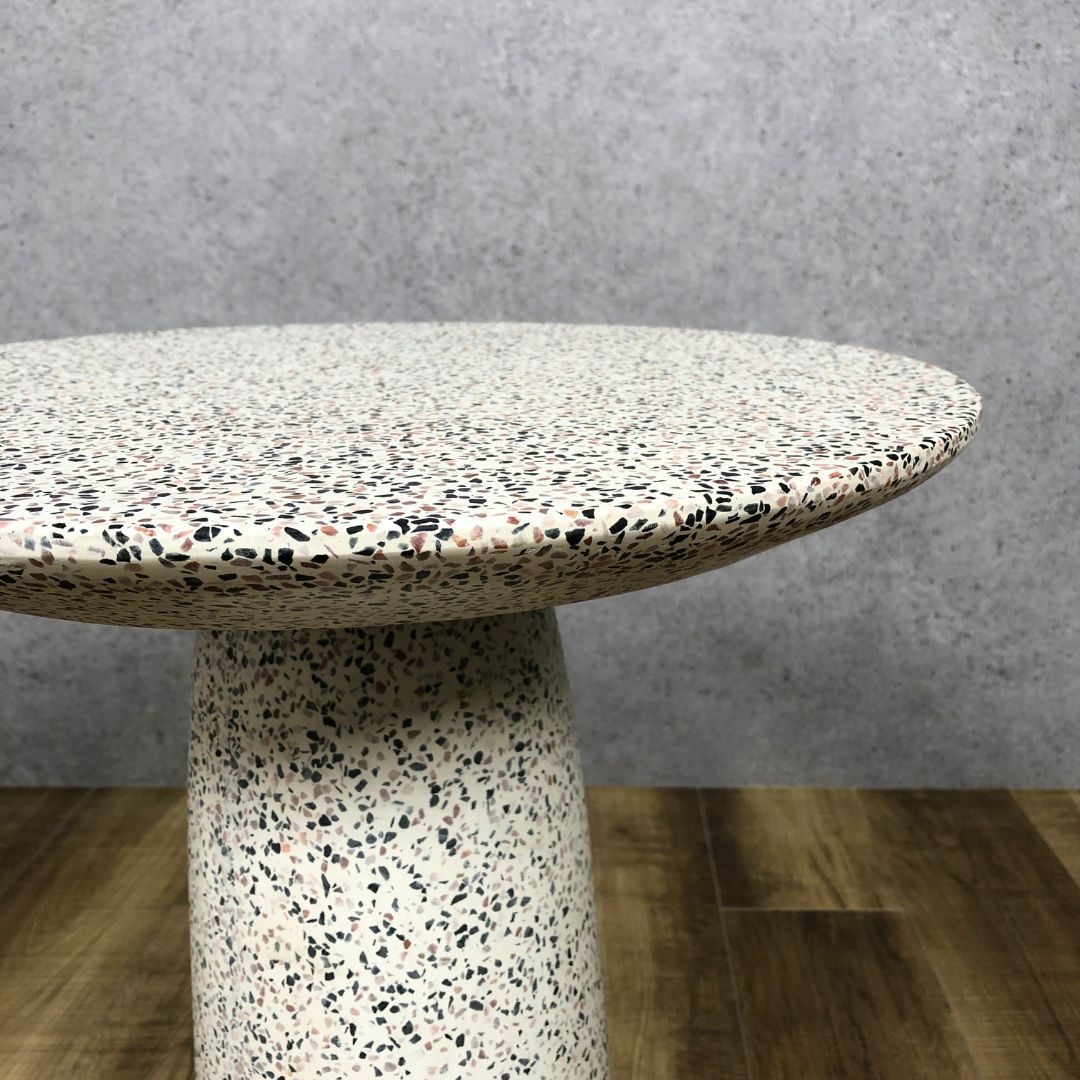 ☆引取り限定商品です☆ moda en casa FUNGI 45 end Table モーダ・エン・カーサ 割れがございます!!! - メルカリ