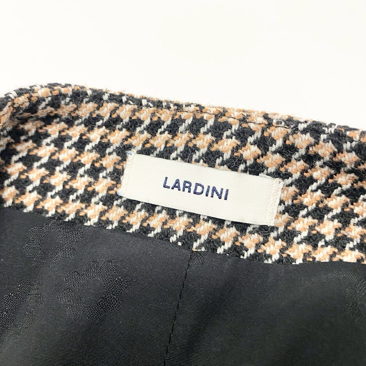 23i17 《極美品》 LARDINI ラルディーニ テーラードジャケット
