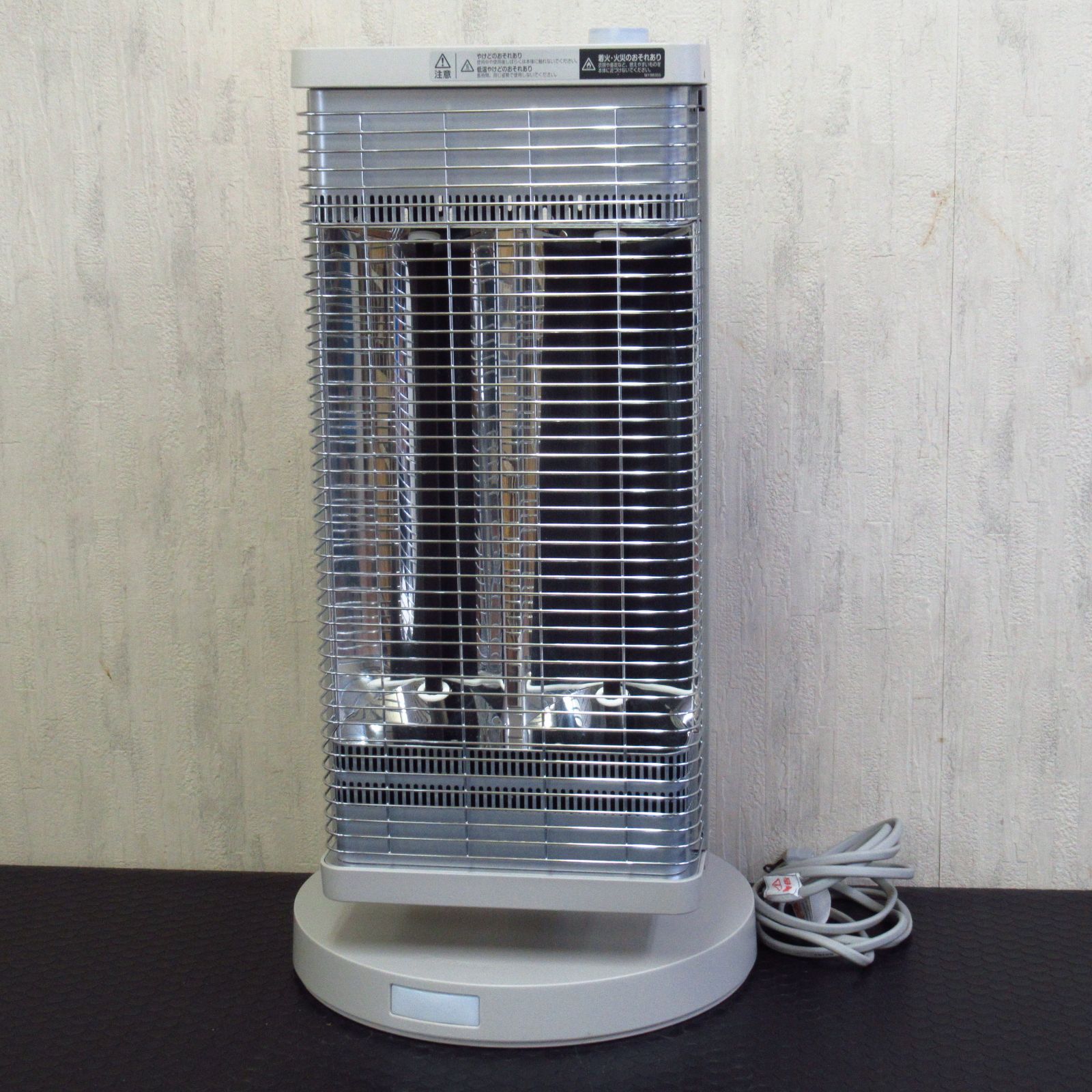 DAIKINダイキン セラムヒート 遠赤外線暖房機 ERFT11YSE9 2021年