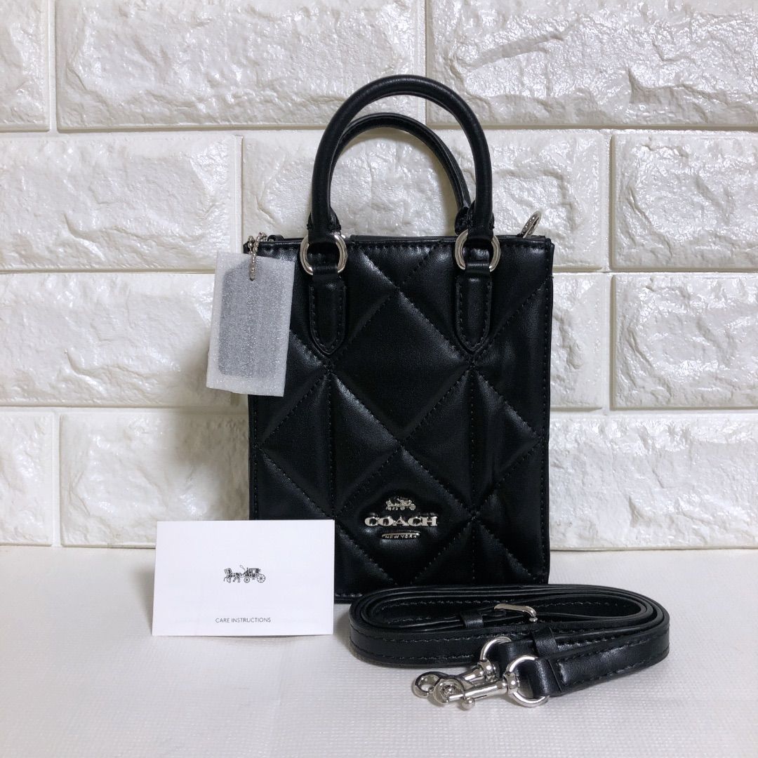 ノース サウス ミニ トート・パフィー ダイヤモンド キルティング coach