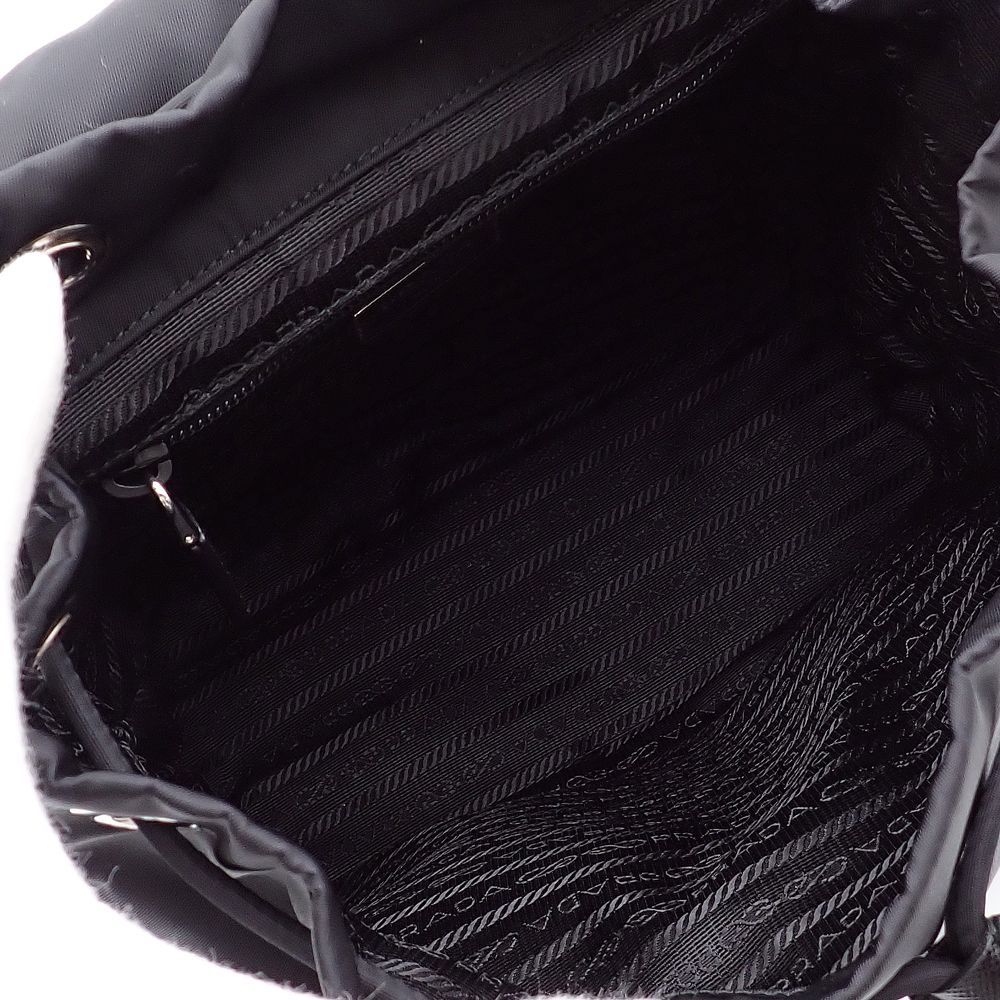 プラダ スモール Re-Nylon バックパック リュック トライアングルロゴ ナイロン サフィアーノ ブラック シルバー金具 1BZ677 DECORATOM_COM_BR