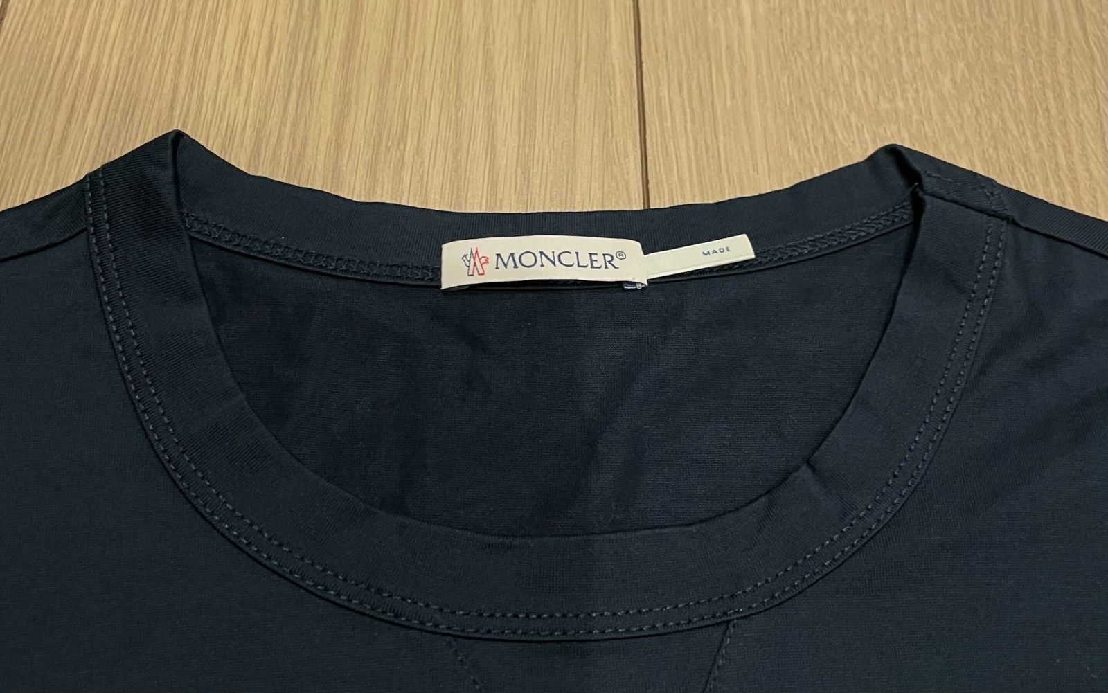 モンクレールTシャツダーク ネイビー ネイビーブルー Tシャツ : Tシャツ＆ポロシャツ 向けの メンズ