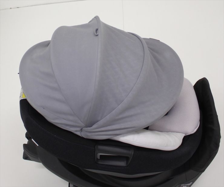 コンビ製チャイルドシート ISOFIX固定