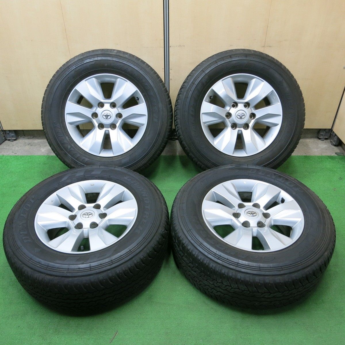 *送料無料* キレイトヨタ GUN125 ハイラックス 純正 265/65R17 ダンロップ グラントレック AT25 17インチ PCD139.7/6H4062502ナノ