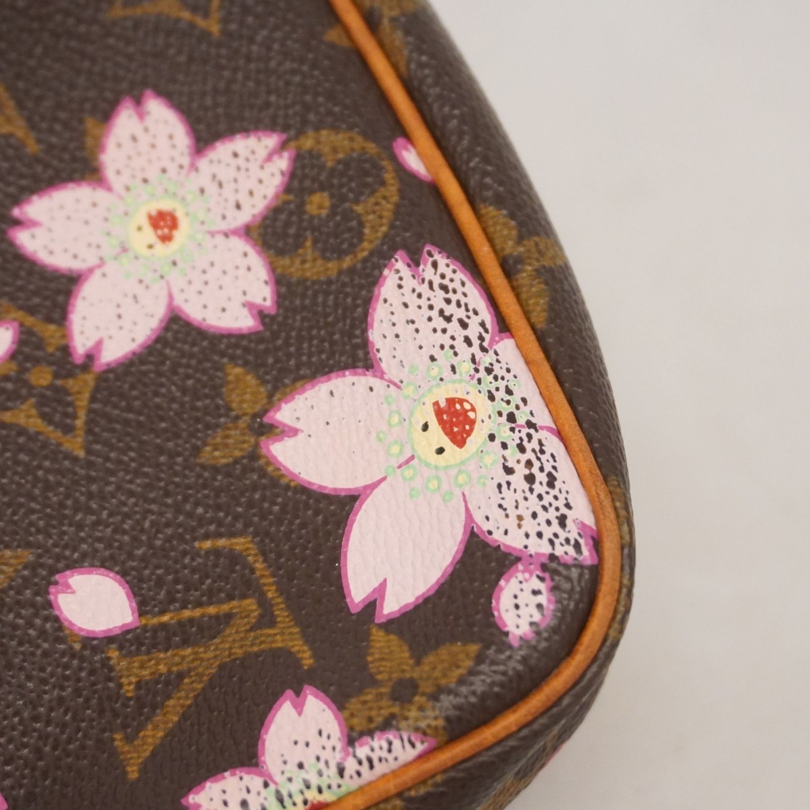 ルイ·ヴィトン チェリーブロッサム ポルトトレゾール