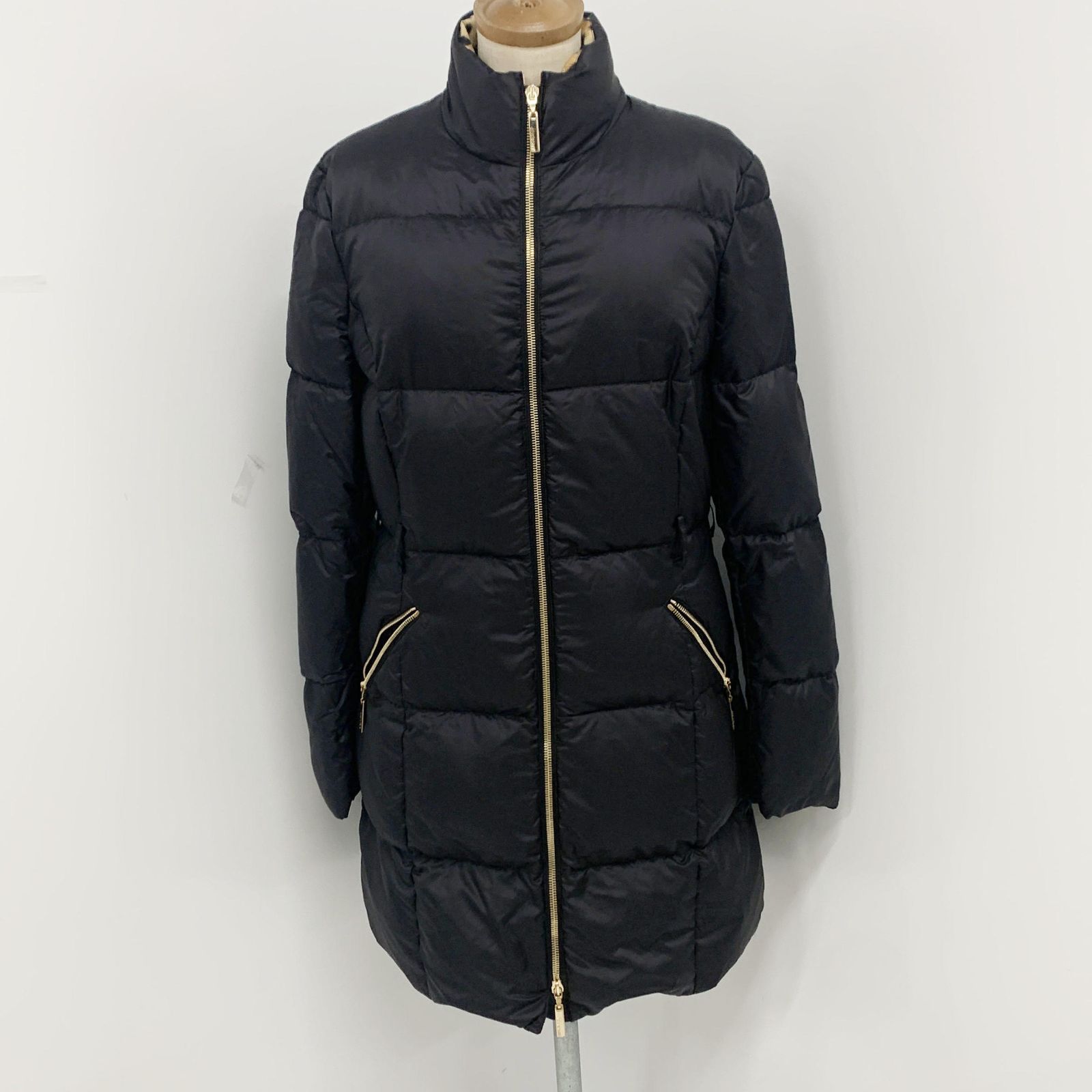美品 ROBERTO CAVALLI ロベルト カヴァリ ナイロン ダウンコート 美品 ROBERTO CAVALLI ロベルト カヴァリ ナイロン ダウンコート