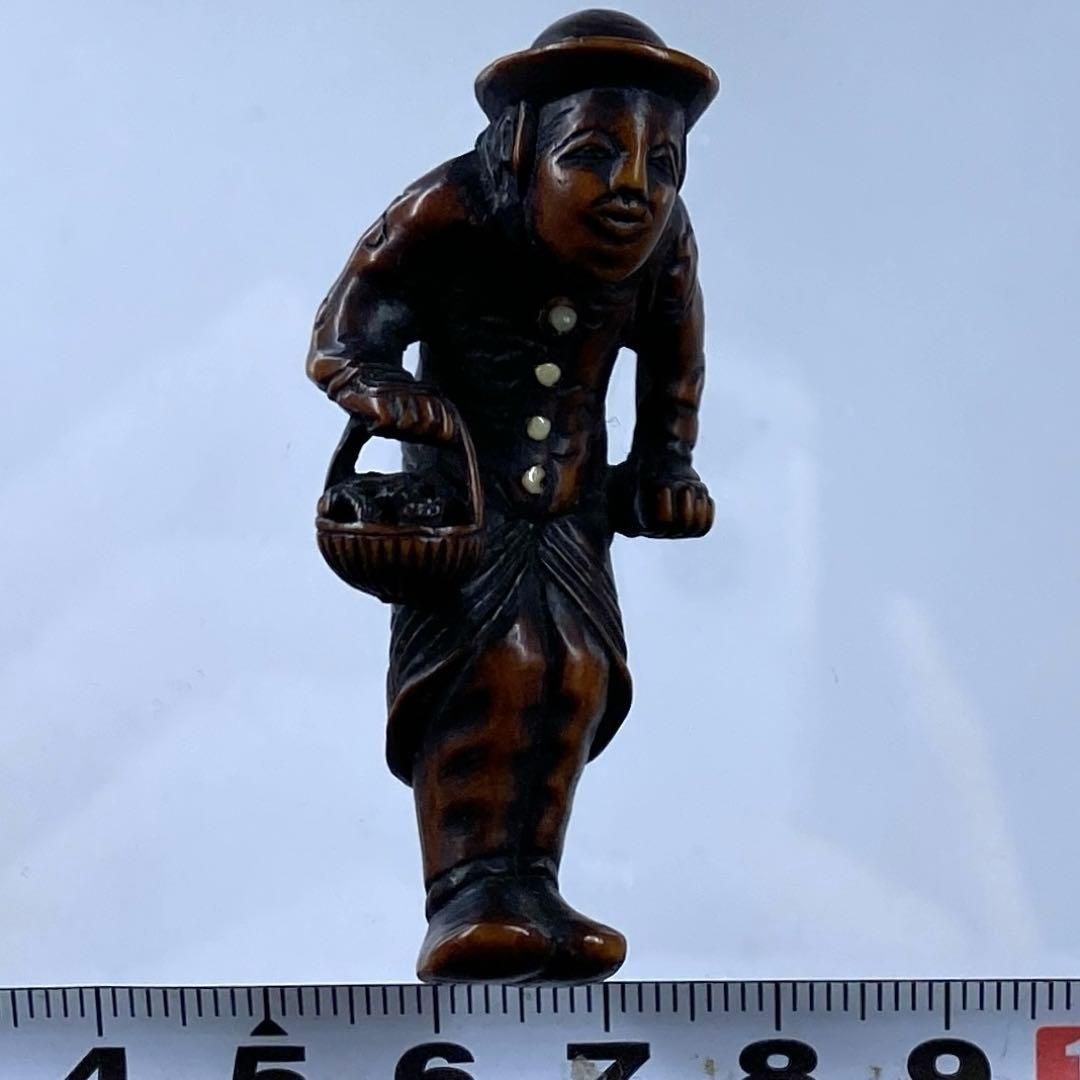 時代 木彫 ラッタン人 根付 6g 東な6-1217 2F