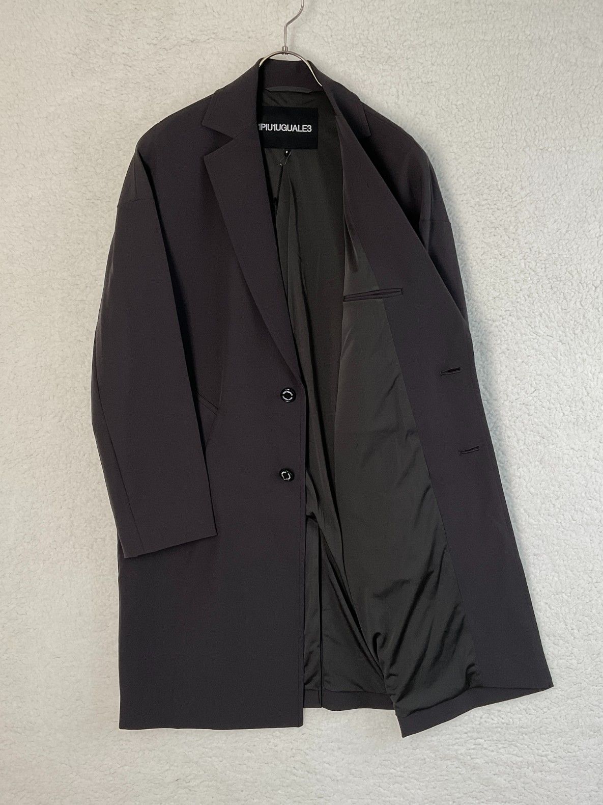 未使用 1piu1uguale3 ウノピゥウ 3 ダークグレー DROP shoulder COAT