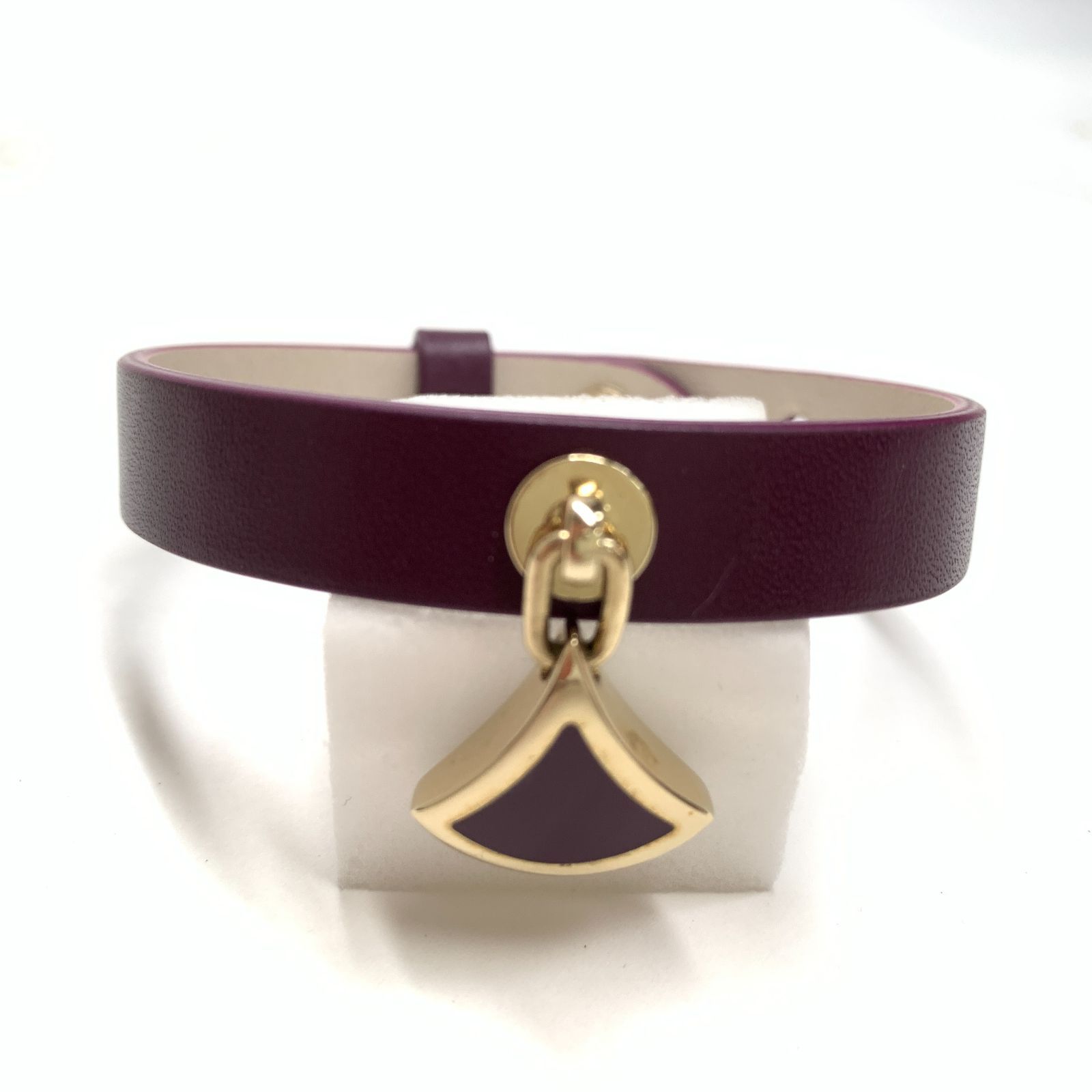 ブルガリ BVLGARI レザー 革 バングル 腕輪