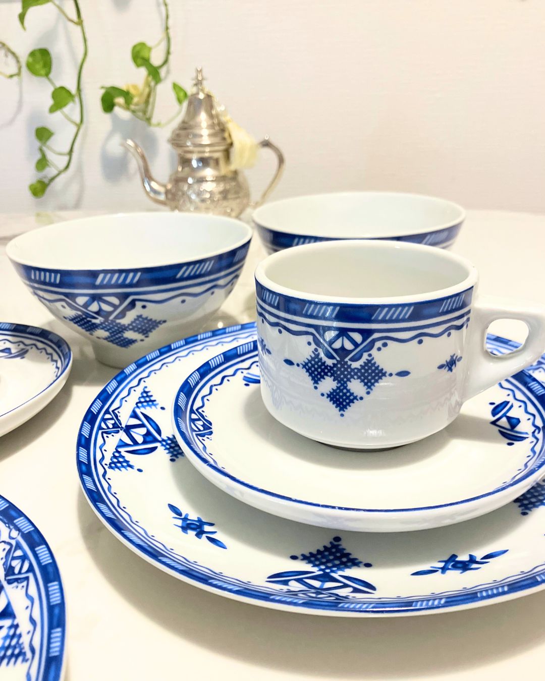 ブルーワイナリー ペア角小鉢 | 有田焼 深川製磁｜公式オンライン