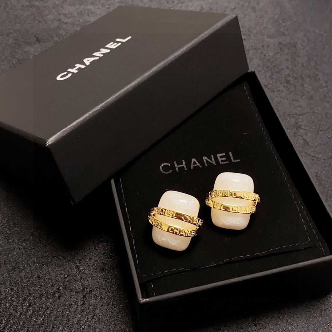 ダブルC イヤリング 今日特価】CHANEL シャネル 中古 ダブル C イヤリング