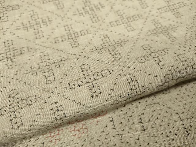 平和屋着物●結城紬　80亀甲　切嵌花唐草文　正絹　逸品　CAAY5030ut 平和屋着物○結城紬 80亀甲 切嵌花唐草文 正絹 逸品 CAAY5030ut 平和