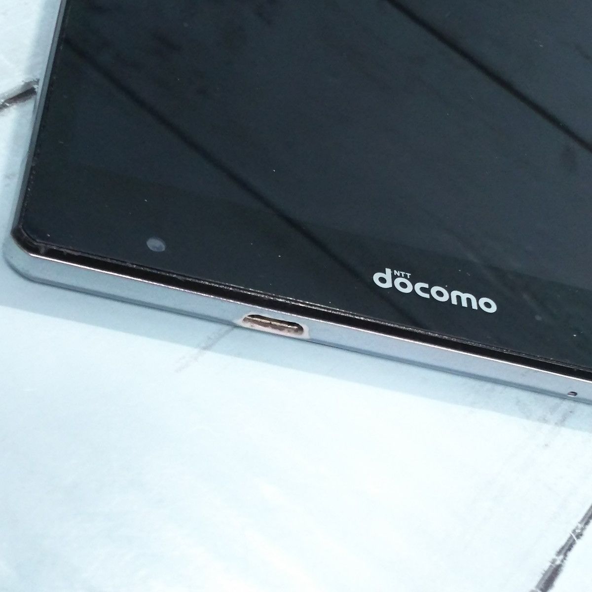 AQUOS PAD SH-05G docomo ブラック SIMロック解除 - タブレット