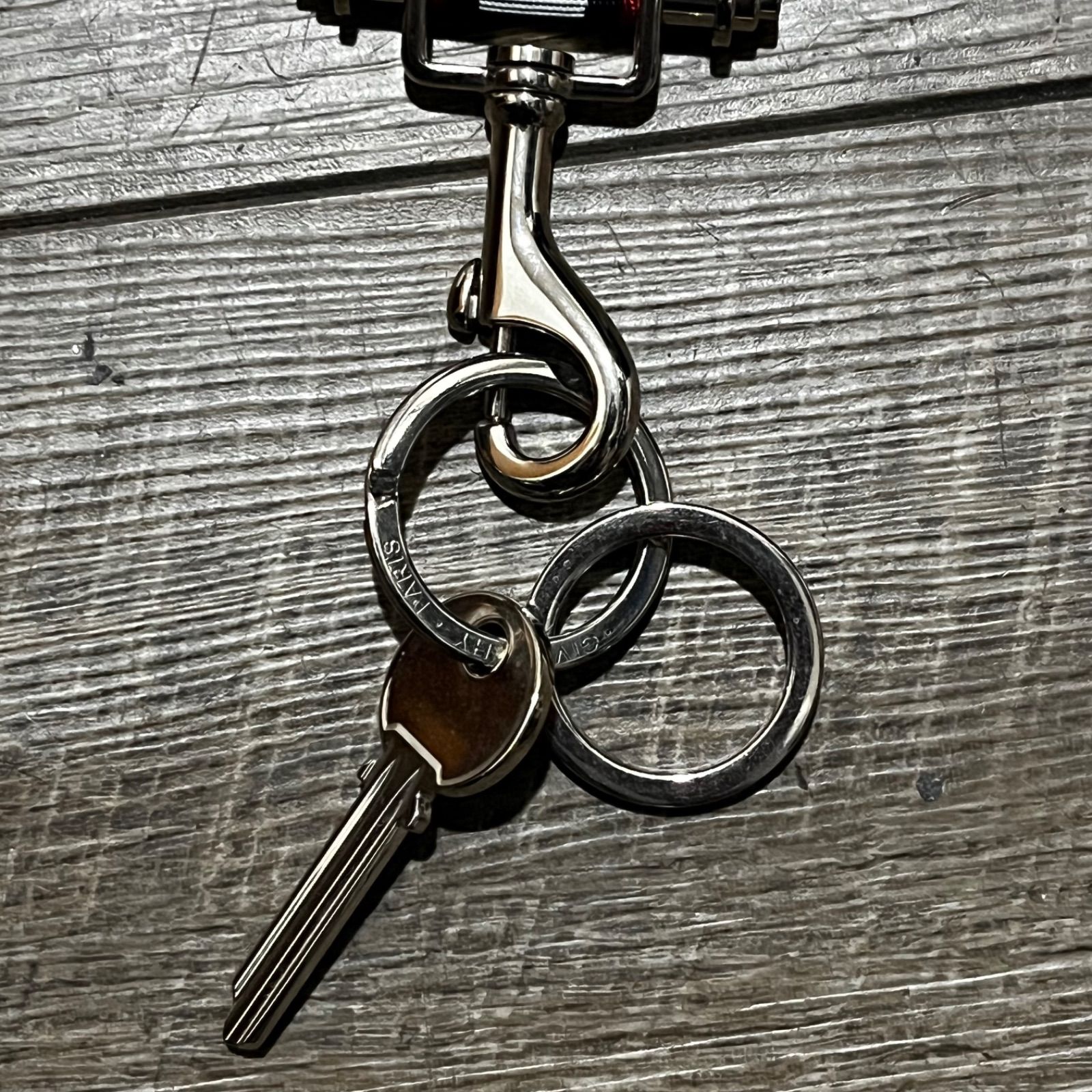  ロゴネックフォルダー ネックストラップ キーチャーム付き ジバンシィ ジバンシー 98809 A 2 その他 アクセサリー