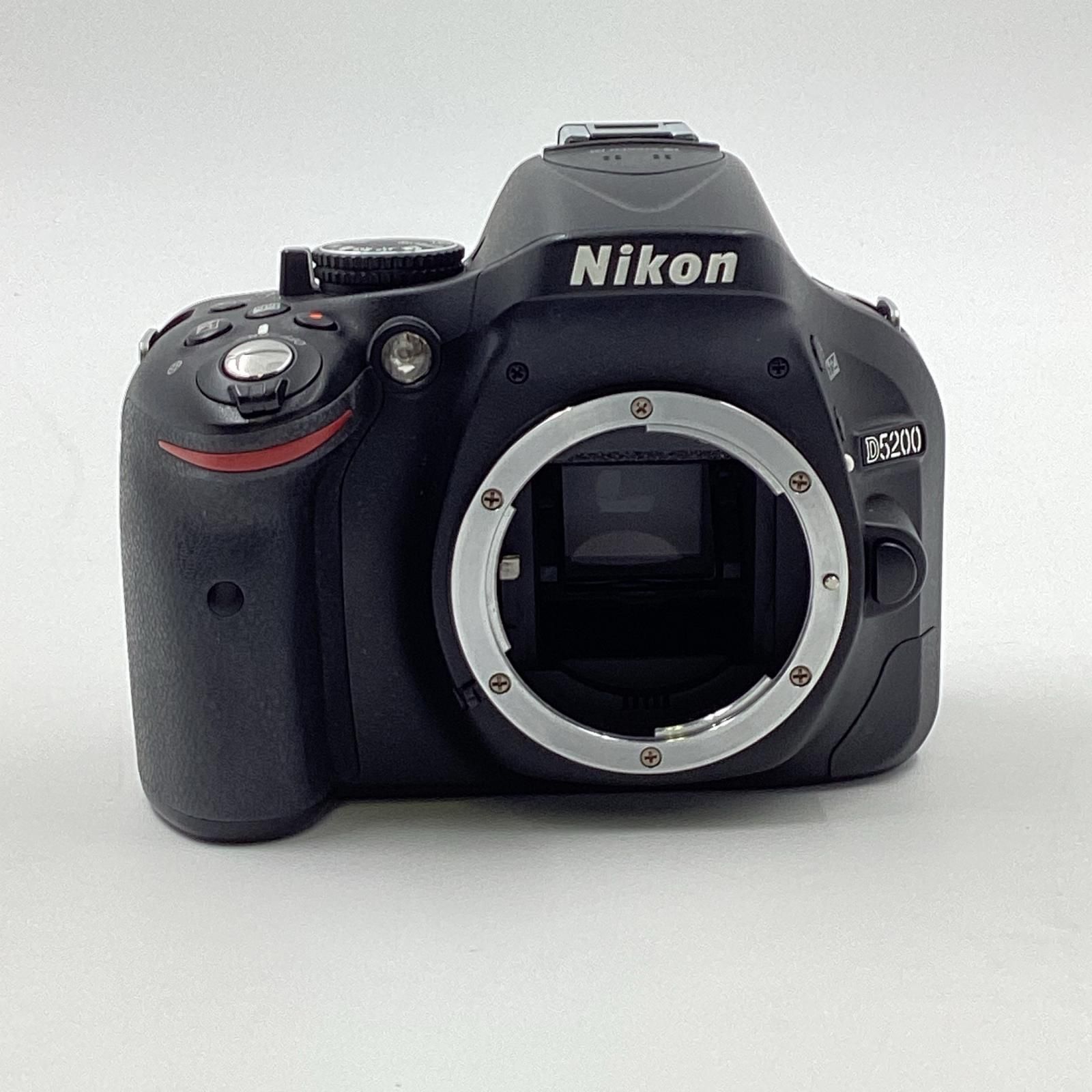 全額返金保証 最速発送 Nikon デジタル一眼 D5200 ボディ ブラック 動作 済 シャッター42874回