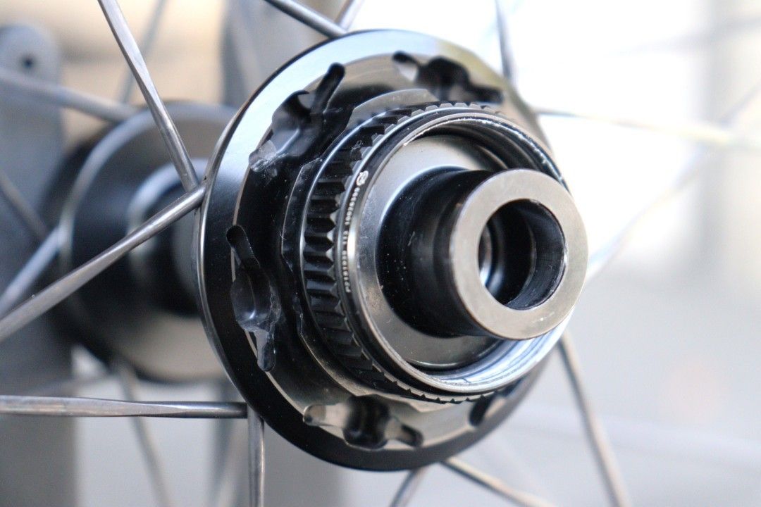 Bontrager aeolus pro37 クリンチャー　ディスクホイール ホイール Bontrager Aeolus Pro 37 Disc TLR（ボントレガー アイオロス