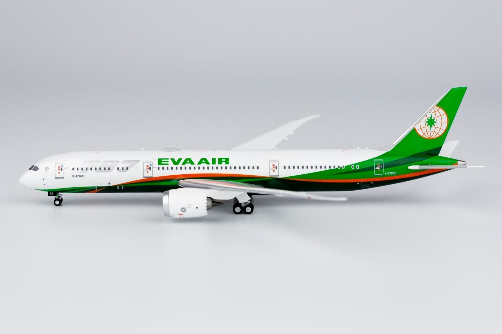 NGmodel エバー航空 787-9 B-17885 1/400 55107 - メルカリ NGmodel エバー航空 787-9 B-17885 1/400 55107 - メルカリ