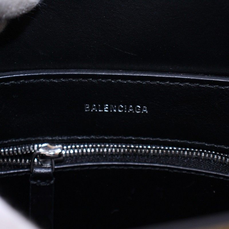 BALENCIAGA