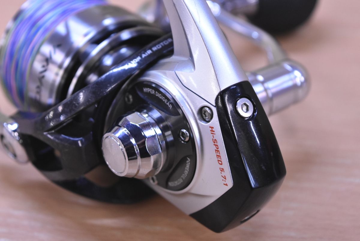  ダイワ 12 キャタリナ 4020 PE-H スピニングリール DAIWA Catalina ヒラスズキ ヒラメ 磯 サーフ 釣り 等に スピニングリール リール