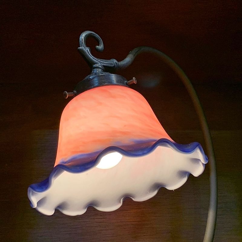 昭和レトロ ランプシェード 乳白硝子 ガラスシェード フリルガラス 電