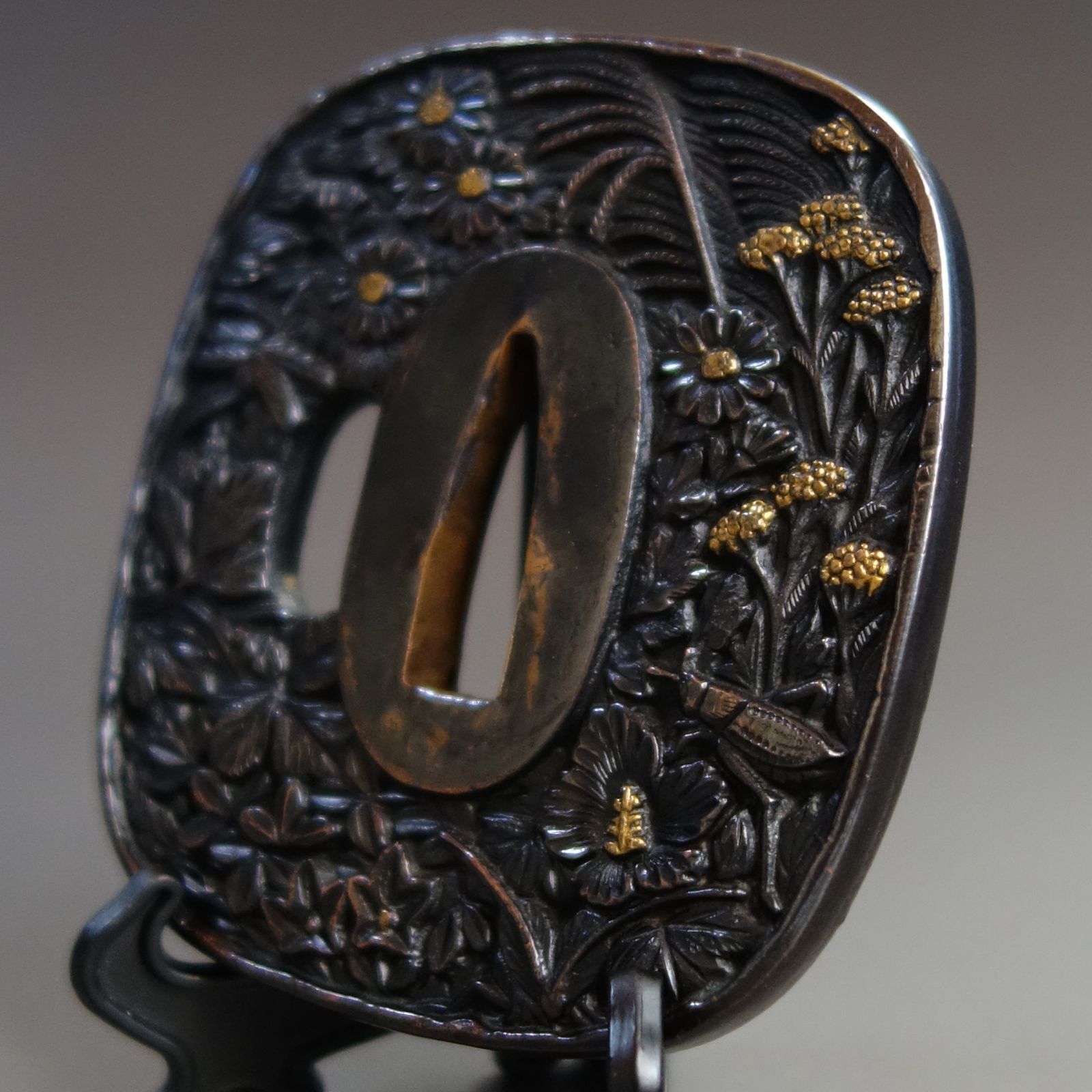 秋草虫図鍔 日本刀